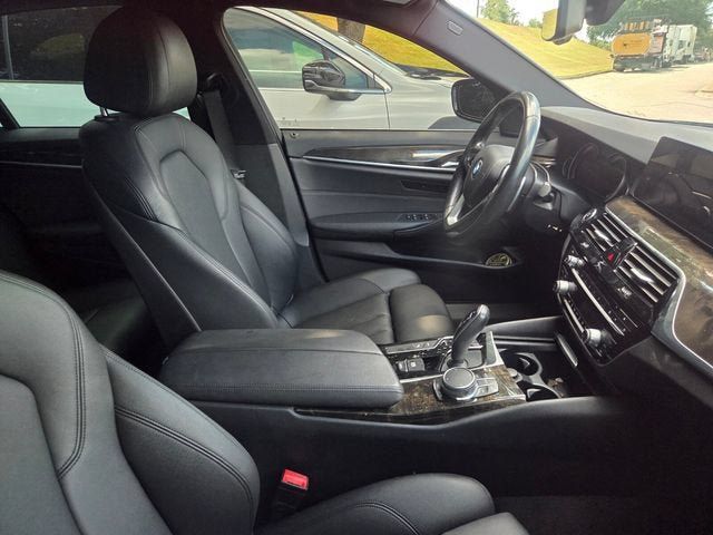 Used 2018 BMW 530e RWD image 9