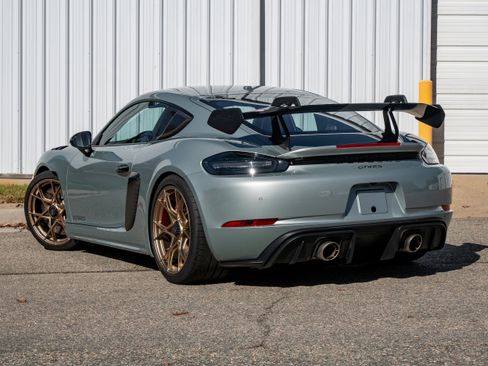 Used 2024 Porsche 718 Cayman GT4 RS image 3