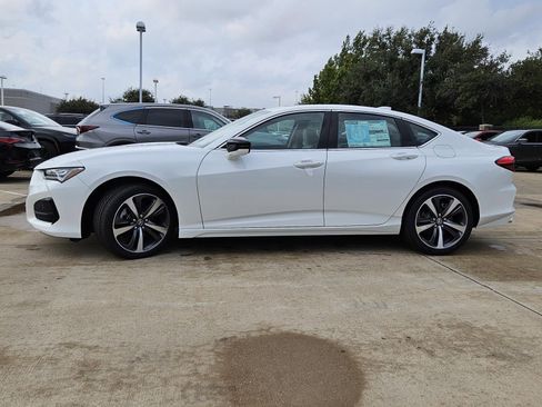 New 2025 Acura TLX w/ Technology Package FWD image 3