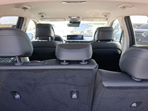 Certified 2025 Genesis GV70 2.5T image 13