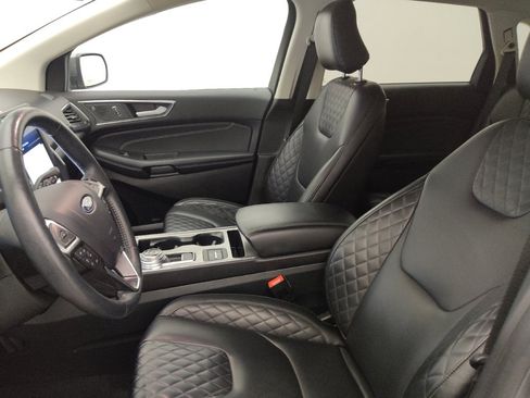Used 2024 Ford Edge Titanium image 17