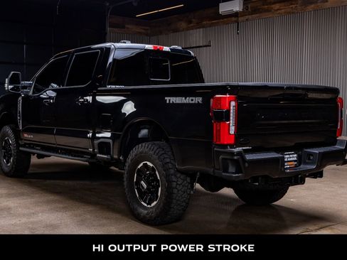 Used 2025 Ford F250 Platinum w/ Tremor Off-Road Package image 6