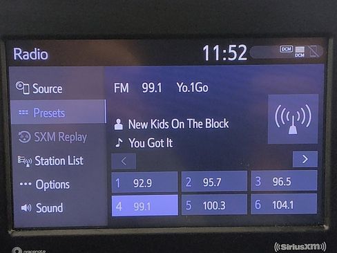 Used 2020 Toyota RAV4 LE image 25