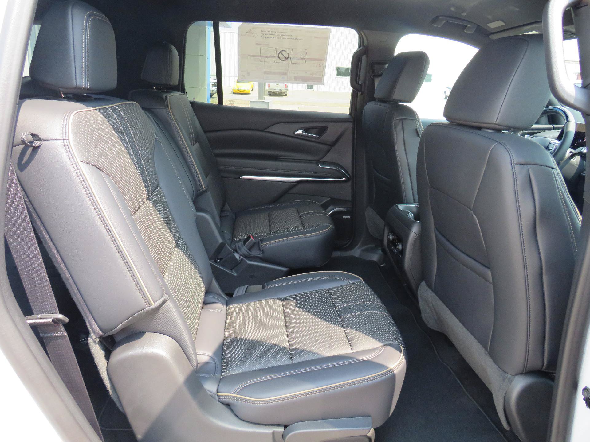 New 2026 Chevrolet Traverse High Country AWD/4WD image 12