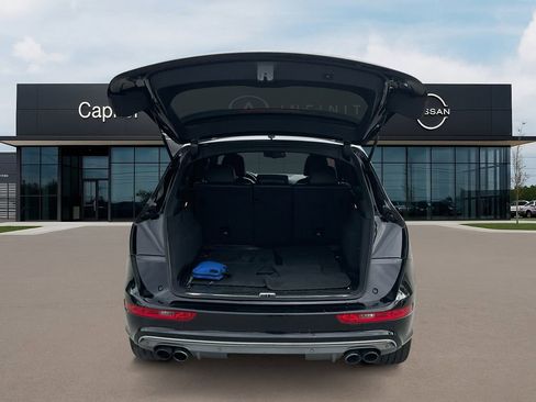 Used 2015 Audi SQ5 Prestige w/ Prestige Package image 10