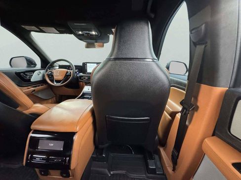 Used 2025 Lincoln Aviator Black Label AWD/4WD image 50