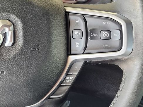 Used 2025 RAM 2500 Big Horn AWD/4WD image 25