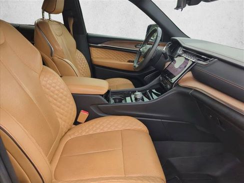 Used 2022 Jeep Grand Cherokee L Summit w/ Advanced Protech Group IV AWD/4WD image 26