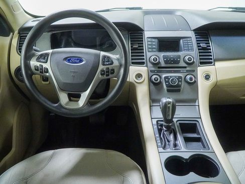 Used 2014 Ford Taurus SE FWD image 20