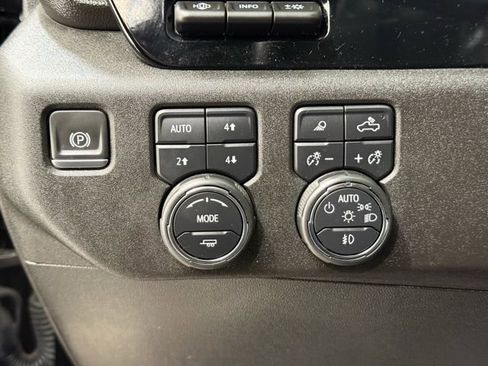 Used 2024 Chevrolet Silverado 1500 LTZ w/ Technology Package image 32