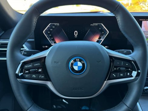 Used 2025 BMW i4 eDrive40 w/ Premium Package image 24
