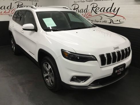 Used 2020 Jeep Cherokee Limited AWD/4WD image 2