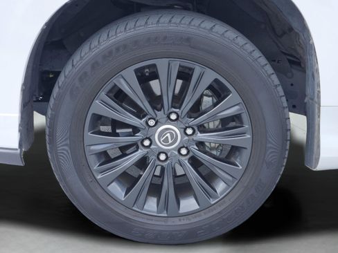 Used 2023 Lexus GX 460 Premium w/ Accessory Package image 13