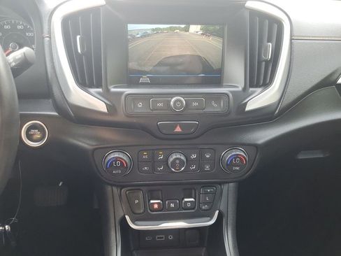 Used 2018 GMC Terrain SLE w/ Driver Convenience Package AWD/4WD image 11