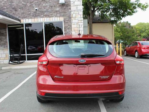 Used 2015 Ford Focus Titanium FWD image 6
