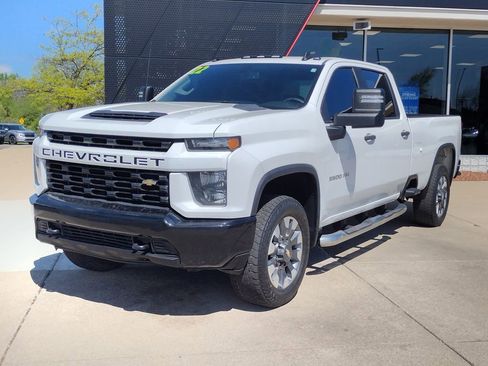 Used 2022 Chevrolet Silverado 2500 Custom w/ Custom Value Package AWD/4WD image 1