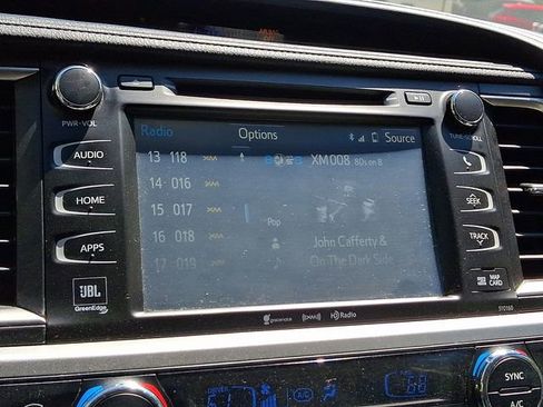 Used 2016 Toyota Highlander Limited AWD/4WD image 21