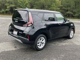 New 2025 Kia Soul LX w/ LX Technology Package image 3