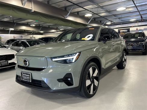 Certified 2023 Volvo C40 P8 Recharge Ultimate w/ Protection Package Premier image 5