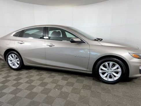 Used 2024 Chevrolet Malibu LT FWD image 3
