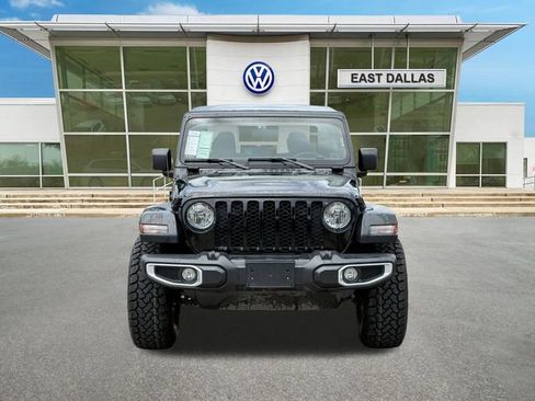 Used 2023 Jeep Gladiator Sport AWD/4WD image 5