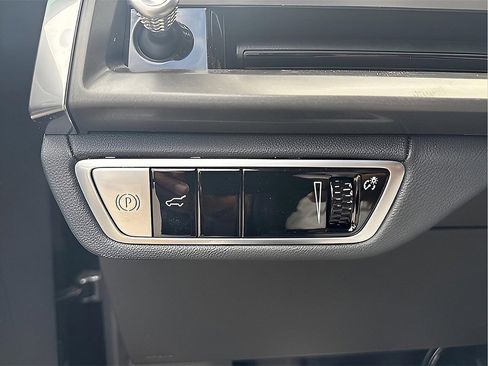 New 2026 Cadillac Vistiq Luxury image 18