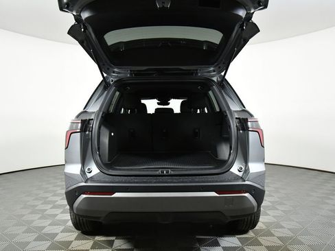 New 2026 Chevrolet Equinox LT w/ Safety and Technology Package AWD/4WD image 25