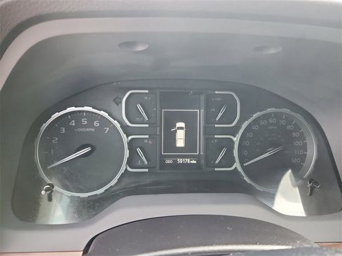 Used 2018 Toyota Tundra Limited image 22