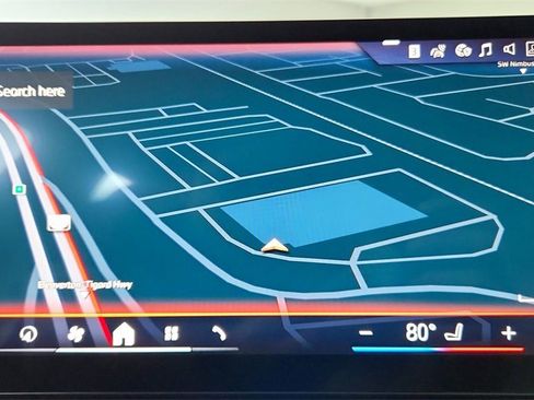 Used 2025 BMW X7 xDrive40i image 38