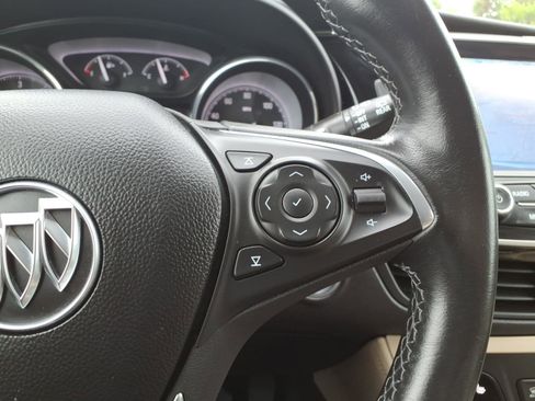 Used 2020 Buick Envision Preferred AWD/4WD image 18