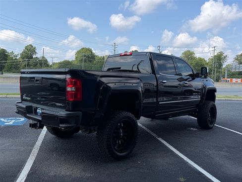 Used 2016 GMC Sierra 2500 Denali w/ Duramax Plus Package AWD/4WD image 6