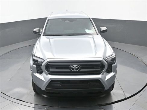 Used 2025 Toyota Tacoma SR image 28
