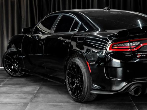 Used 2022 Dodge Charger R/T RWD image 13