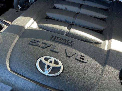 Used 2022 Toyota Sequoia SR5 image 35