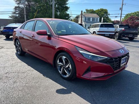 Certified 2023 Hyundai Elantra SEL w/ Convenience Package FWD image 5