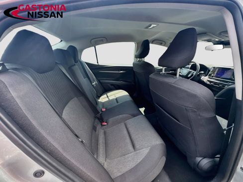 Used 2025 Toyota Camry LE FWD image 33