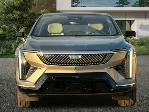 New 2026 Cadillac Optiq Luxury 1 image 9