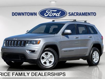 Used 2017 Jeep Grand Cherokee Laredo w/ Quick Order Package 23E