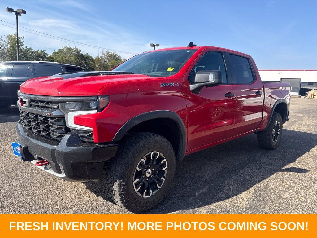 Used 2024 Chevrolet Silverado 1500 ZR2 w/ Technology Package AWD/4WD image 3