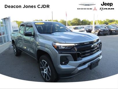 Used 2024 Chevrolet Colorado Z71 w/ Z71 Convenience Package 2