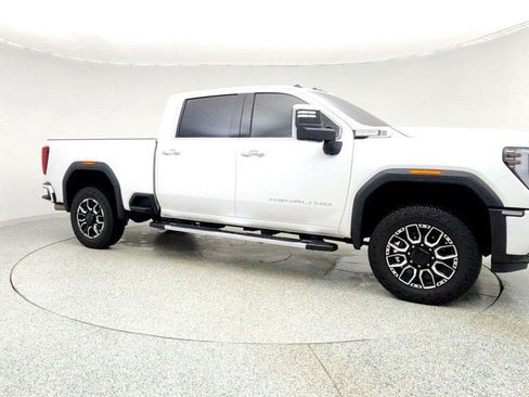 Used 2024 GMC Sierra 2500 Denali w/ Denali Reserve Package image 3