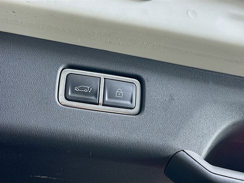 Used 2024 Kia EV9 Light Long Range image 31