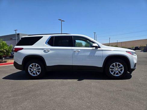 Used 2020 Chevrolet Traverse LT FWD image 6