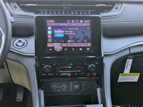 New 2025 Jeep Grand Cherokee Altitude RWD image 16