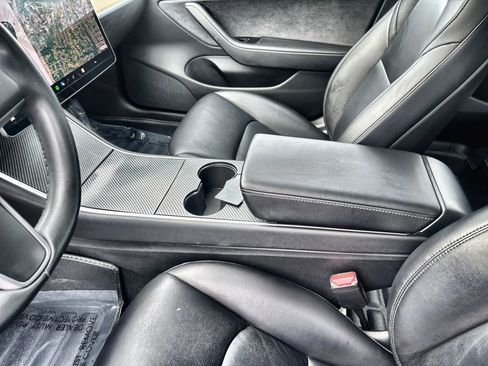 Used 2018 Tesla Model 3 Long Range image 23