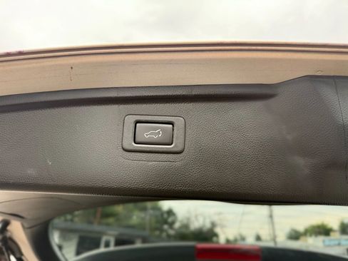 Used 2019 Subaru Outback 2.5i Limited w/ Popular Package #2 image 25