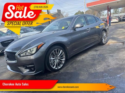 Used 2018 INFINITI Q70 Luxe w/ Sport Package image 1