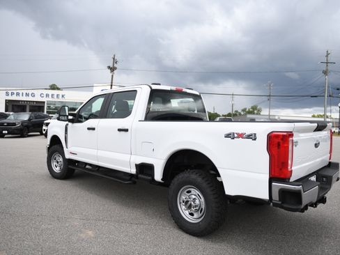 New 2026 Ford F250 XL AWD/4WD image 9