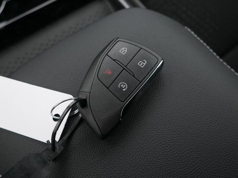 New 2025 Chevrolet Blazer EV LT image 28