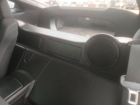 Used 2006 Nissan 350Z Enthusiast w/ (N93) Cargo Convenience Pkg image 10